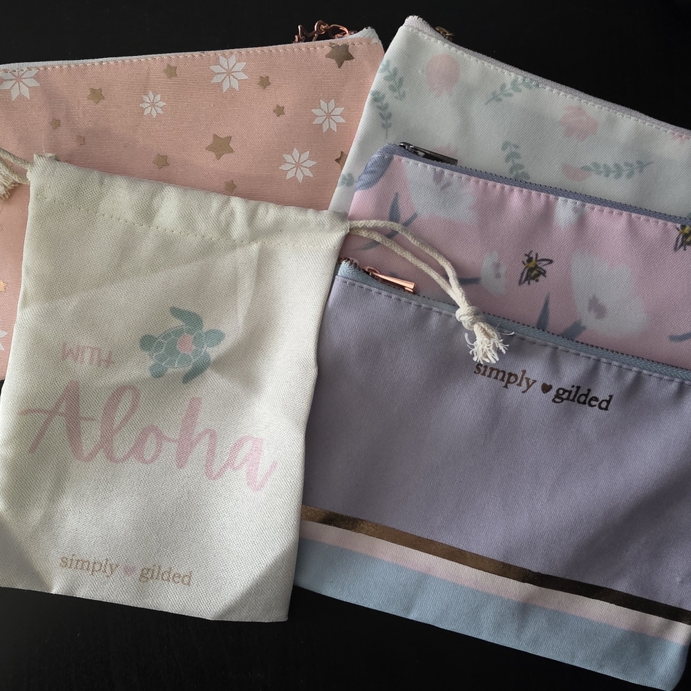 Simply Gilded Subscription Zipper/Pull Pouches set of 5 Never used Various